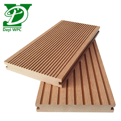 Modern Waterproof Composite Decking WPC Decking Material Perlindungan Kelembaban