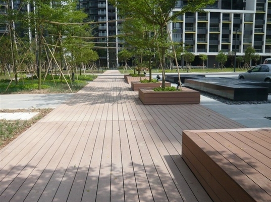 Dek Komposit Kerongkongan Kolam Renang Taman Dek Komposit 140x23mm