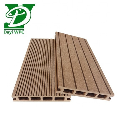 Kekuatan tinggi Wpc Decking Hollow Outdoor Composite Decking ketahanan haus
