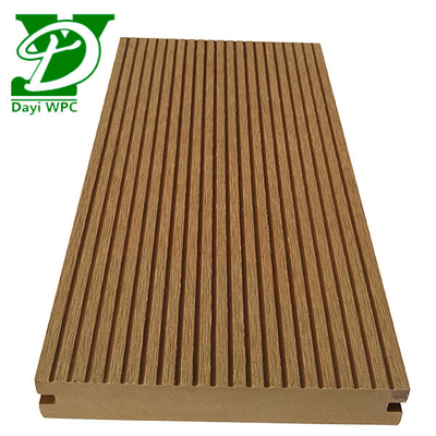 140x23mm Waterproof Deck Material Kayu Plastik Komposit Decking Kapasitas tahan lama