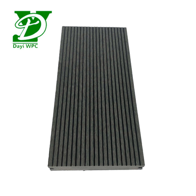Dek Komposit Kayu Plastik yang Bertahan Modern