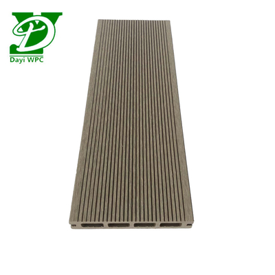 Tipe berongga WPC Modern Deck Komposit Decking Water Resistant