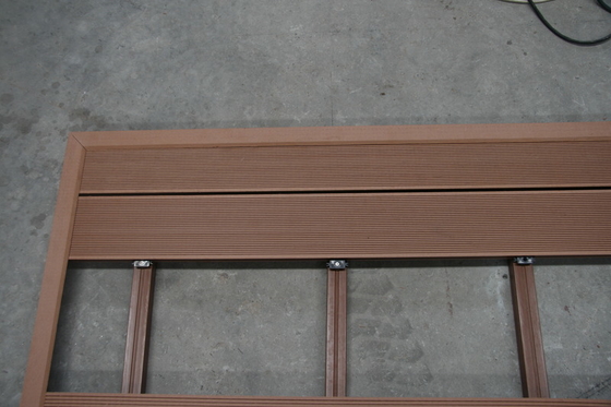 Ukuran 140x23mm Dekorasi luar WPC Desain modern Gaya tahan aus