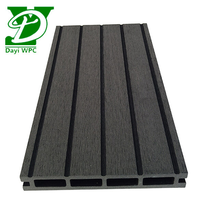 Warna Alam Kayu Plastik Komposit Decking Outdoor Kelembaban Proof