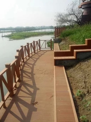 Eco Friendly Taman Kolam Renang WPC Decking Boards Mothproof