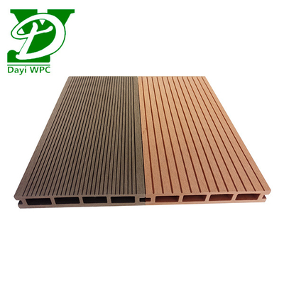 Kekuatan tinggi WPC lantai Decking Untuk Ruang Luar Modern tahan aus