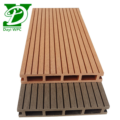Kekuatan tinggi WPC lantai Decking Untuk Ruang Luar Modern tahan aus