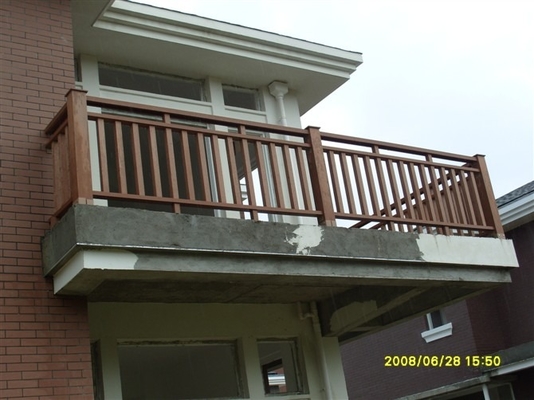 WPC Composite Fencing tahan air Panel WPC Untuk Gerbang Disesuaikan