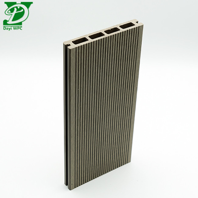 3D Embossed WPC Decking Flooring Outdoor Disesuaikan