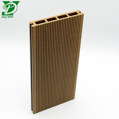 Waterproof WPC Composite Decking Board Mudah dipasang dengan aksesoris