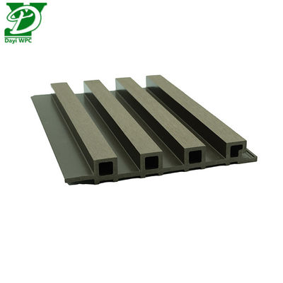 Panel Dinding Eksterior WPC Permukaan Palung Modern Tahan UV dan Lembab untuk Pelapis Dinding Komposit